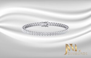 Square shaped Diamonds Tennis Bracelet